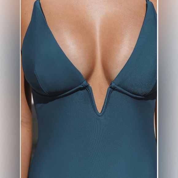 Elegant Blue Women's Swimwear - Picture 4 of 8